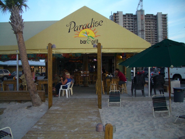 Paradise Bar & Grill